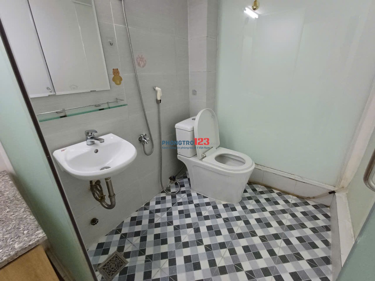 Phòng trọ 3tr có cửa sổ ngay nguyễn văn quỳ quận 7