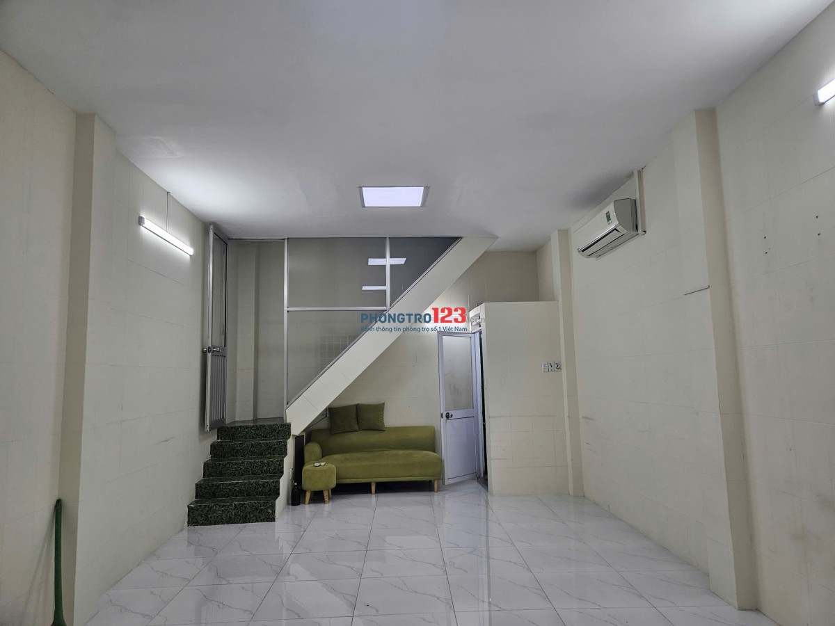 Chính chủ cho thuê nhà sát mặt tiền 443/6 Lê Văn Sỹ quận 3