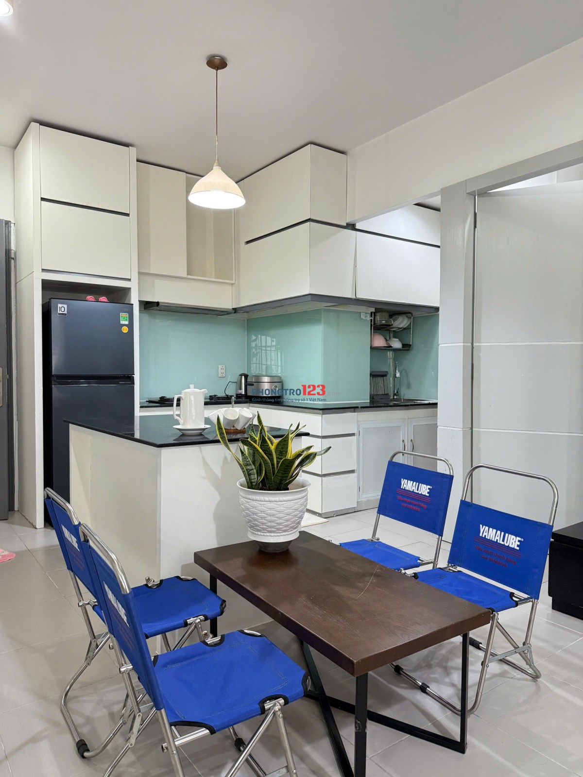 Cho thuê CC Phan Văn Trị (p2, Q5 cũ) 56m2, 2PN + 1WC, giá 12 triệu, đầy đủ nội thất