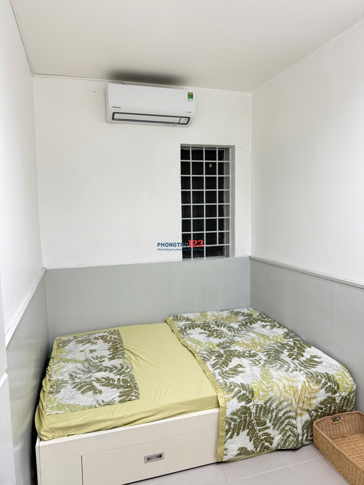 Cho thuê CC Phan Văn Trị (p2, Q5 cũ) 56m2, 2PN + 1WC, giá 12 triệu, đầy đủ nội thất