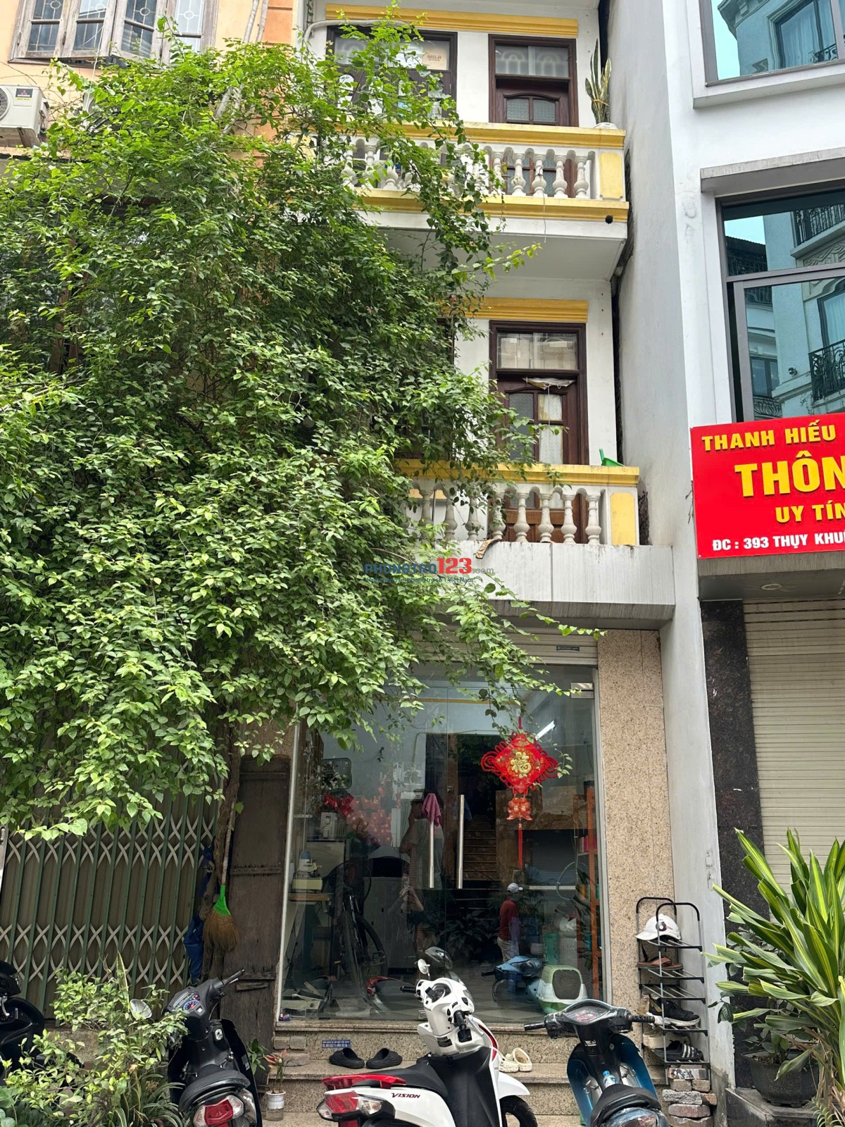 Cho thuê phòng trọ, căn hộ dịch vụ tại nhà 5 tầng mặt đường Thụy Khuê, gần chợ Bưởi.