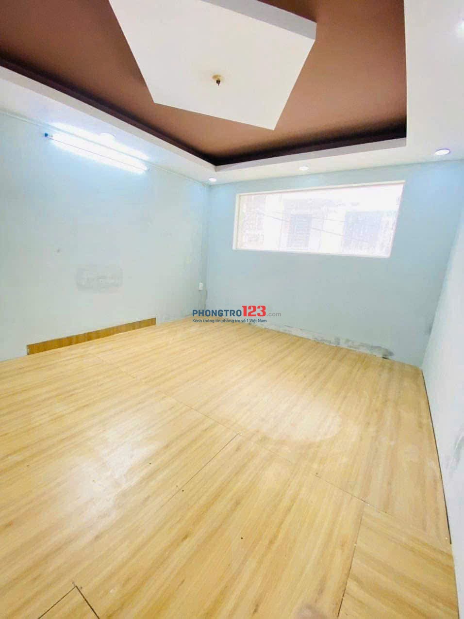 HOT - PHÒNG RỘNG - LẦU 1 - GIÁ RẺ - NGAY ĐH VĂN LANG CS3 (CỔNG SAU) - GẦN CV GIA ĐỊNH