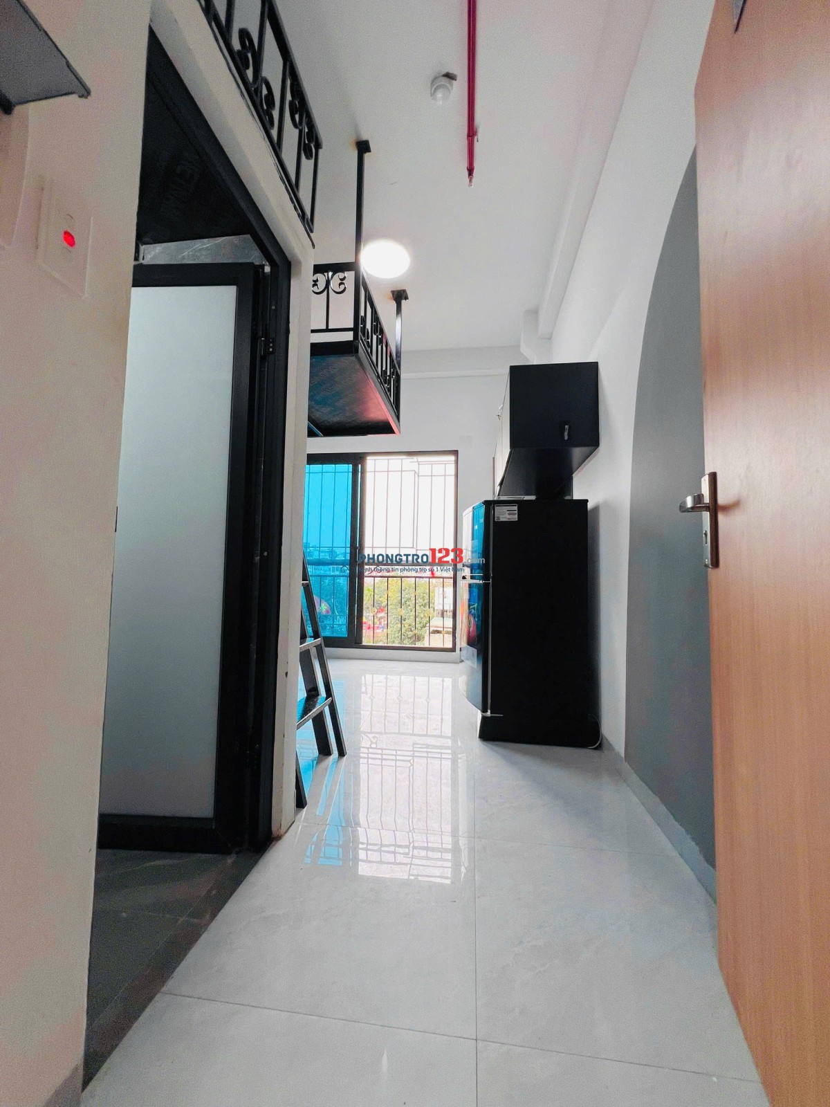 Tìm khách thuê phòng - ngay hồ Triều Khúc