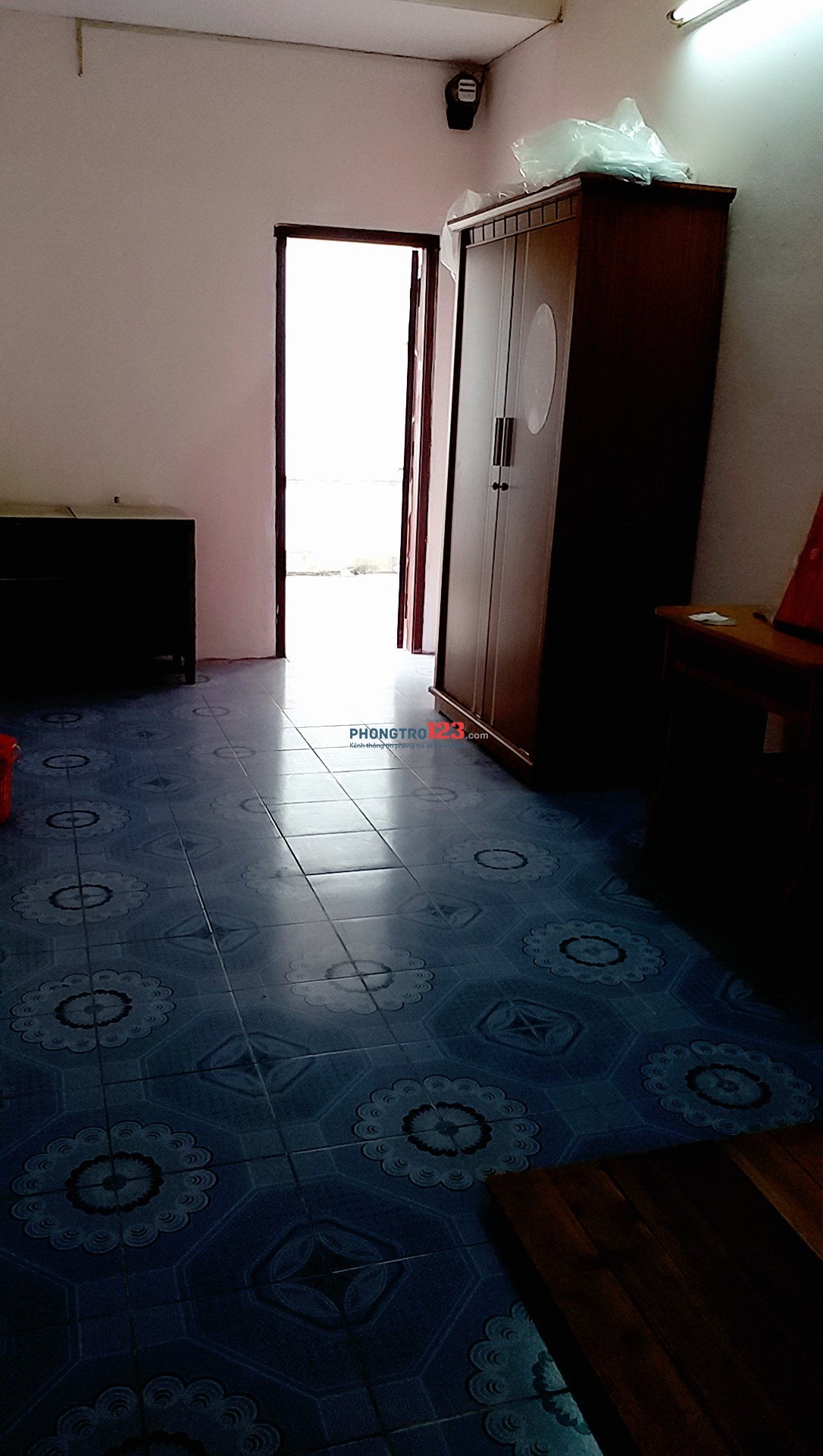 Phòng trọ khép kín dài rộng 20m2 Cầu Diễn
