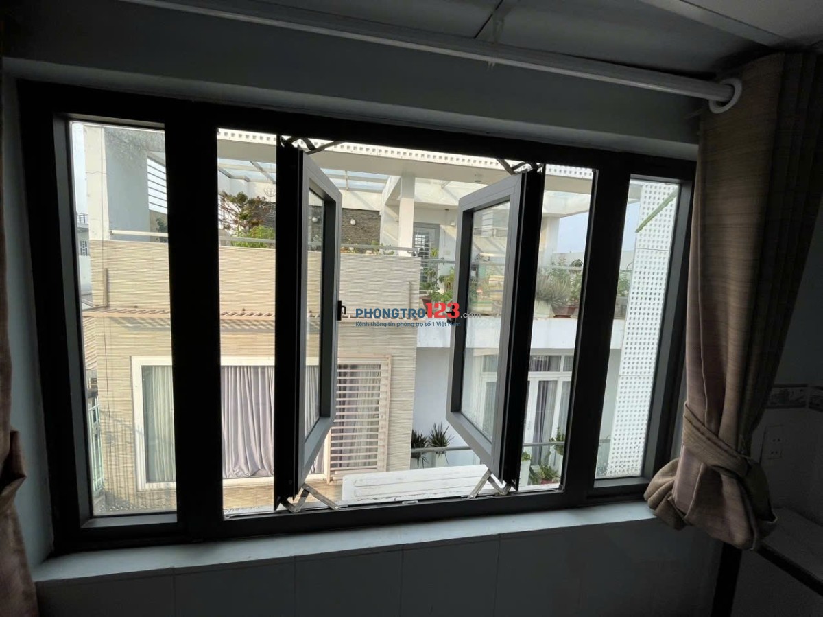Phòng Duplex Cửa Sổ Lớn - Thoáng Mát - Phan Văn Trị - Gần Chợ Bà Chiểu