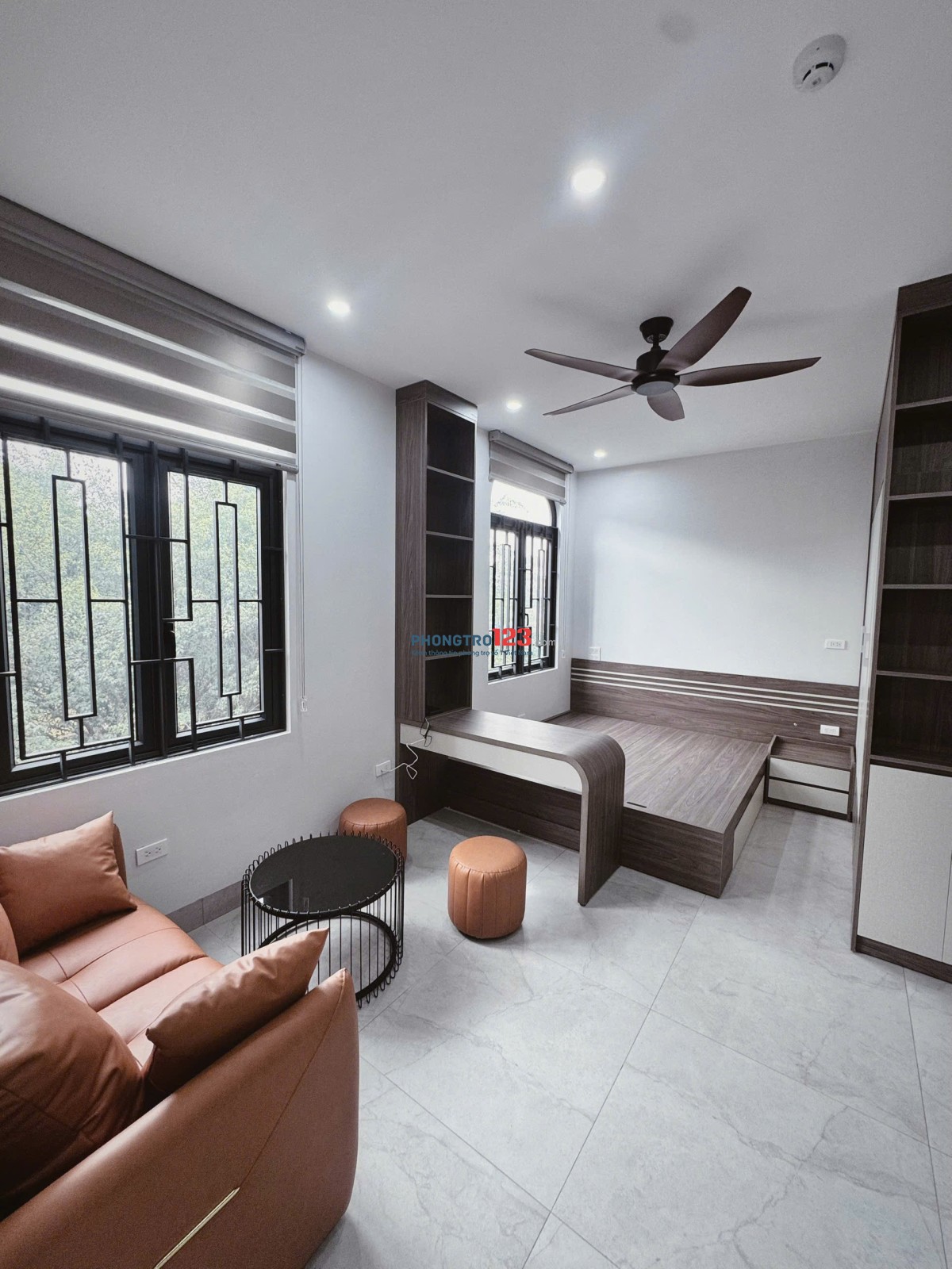 CHIẾN THẮNG STUDIO 30M2 FULL ĐỒ, NGAY CHỢ TRIỀU KHÚC, OTO ĐỖ CỬA