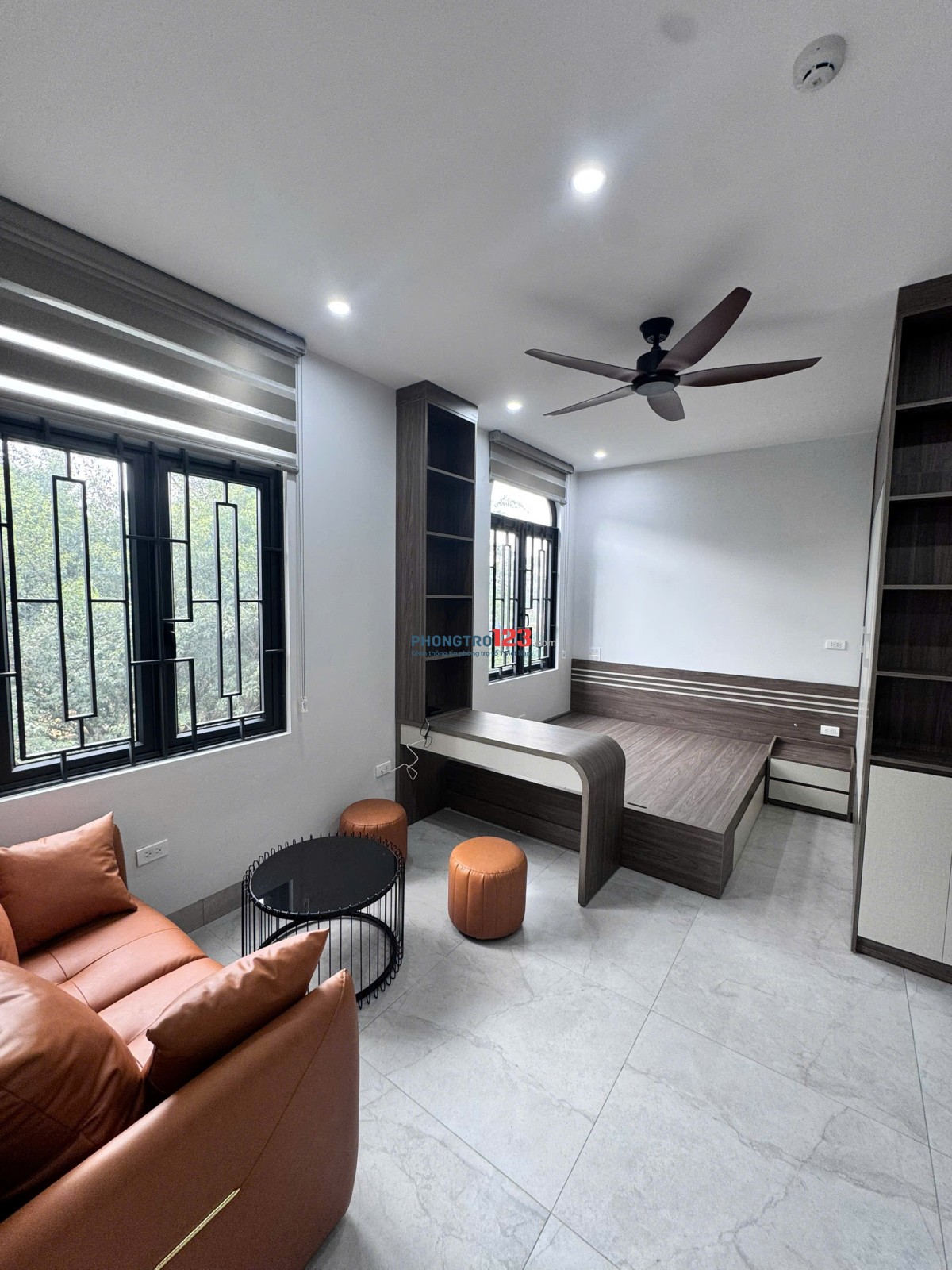 CHIẾN THẮNG STUDIO 30M2 FULL ĐỒ, NGAY CHỢ TRIỀU KHÚC, OTO ĐỖ CỬA