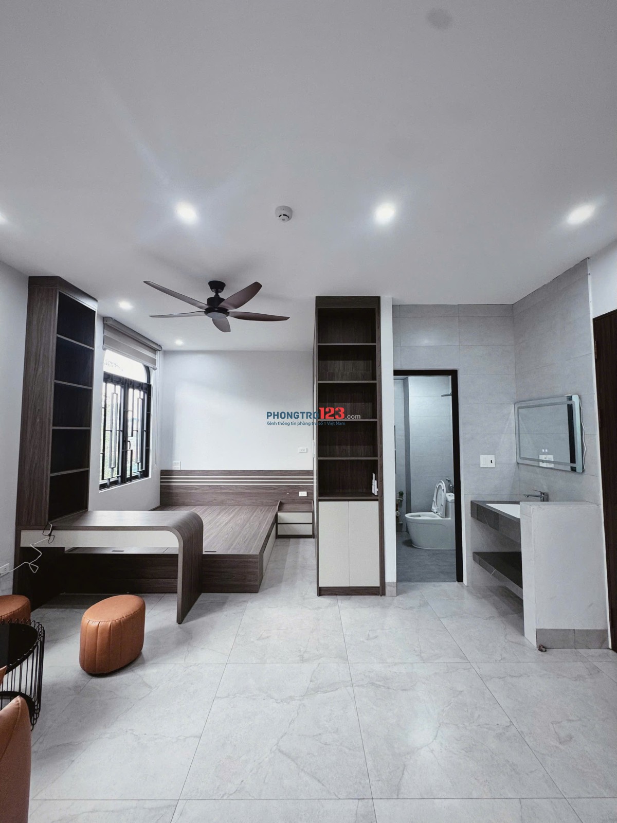 CHIẾN THẮNG STUDIO 30M2 FULL ĐỒ, NGAY CHỢ TRIỀU KHÚC, OTO ĐỖ CỬA