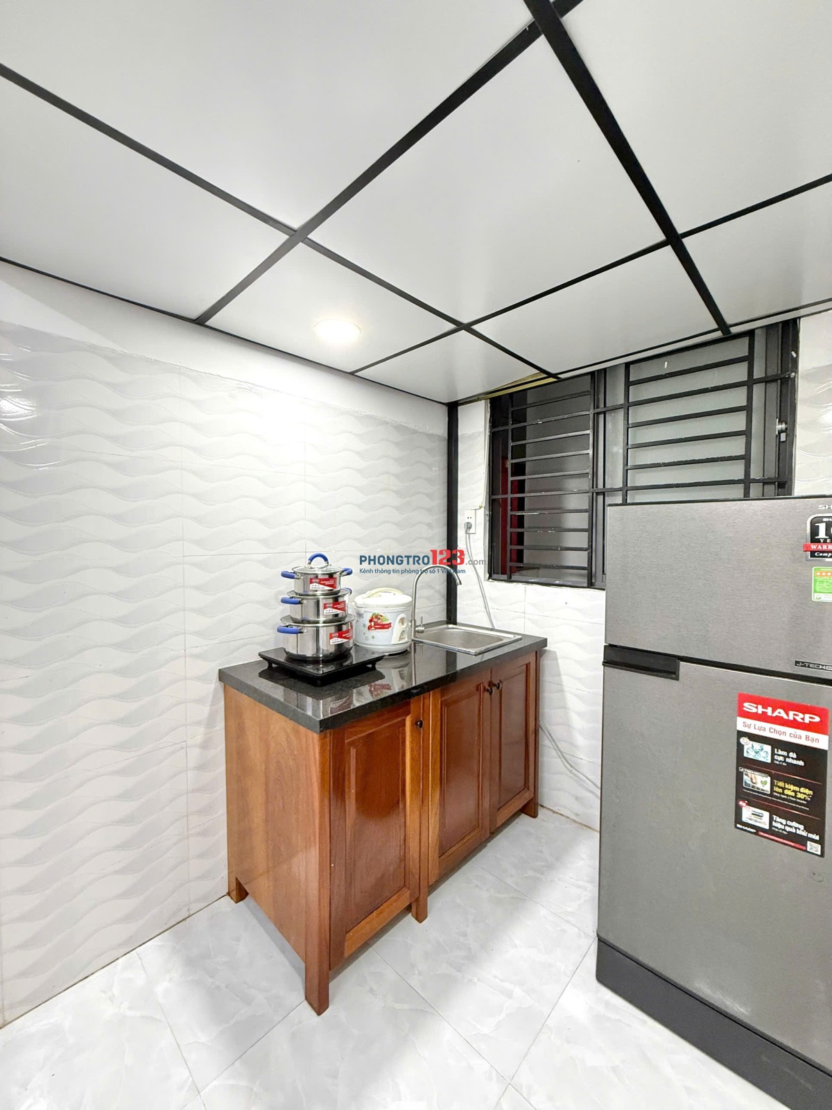 PHÒNG GÁC LỬNG THOÁNG MÁT CẠNH ĐH BÁCH KHOA, CÓ BẢO VỆ