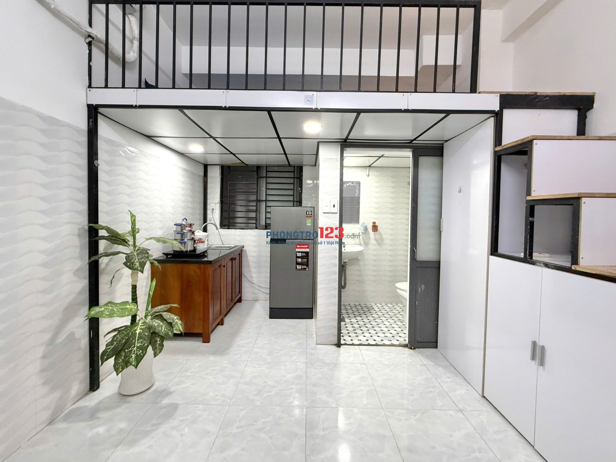 PHÒNG GÁC LỬNG THOÁNG MÁT CẠNH ĐH BÁCH KHOA, CÓ BẢO VỆ