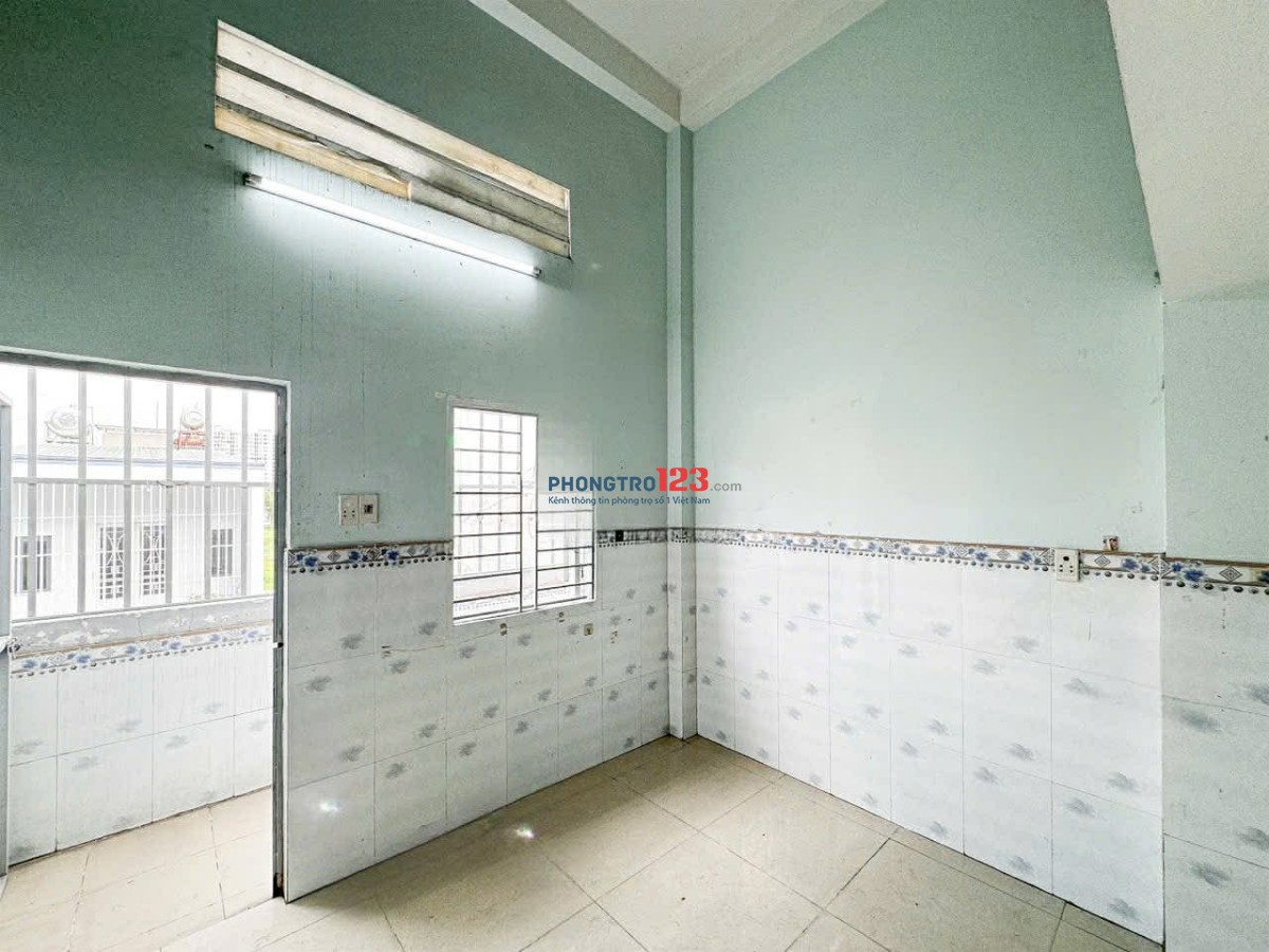 Cho thuê phòng trọ có ban công riêng, gần Kha Vạn Cân – Cầu vượt Linh Xuân