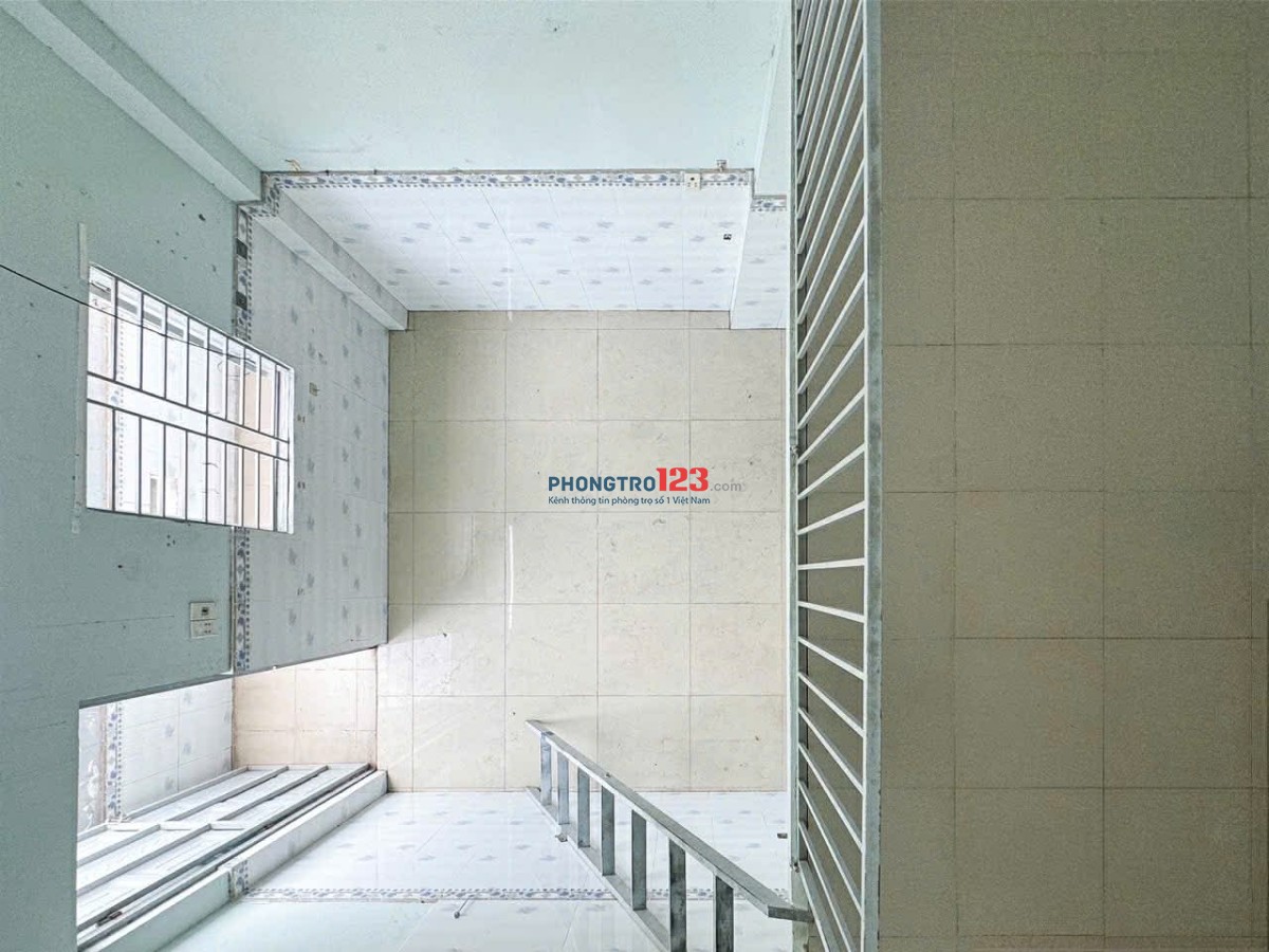 Cho thuê phòng trọ có ban công riêng, gần Kha Vạn Cân – Cầu vượt Linh Xuân