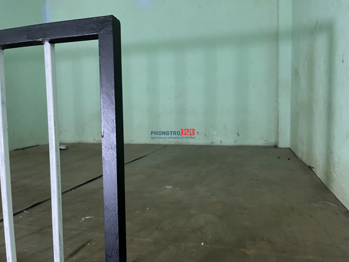 Phòng trọ cho thuê dt:4m*4m có gác lửng, đường xe hơi, Long Bình, gần Vinhome
