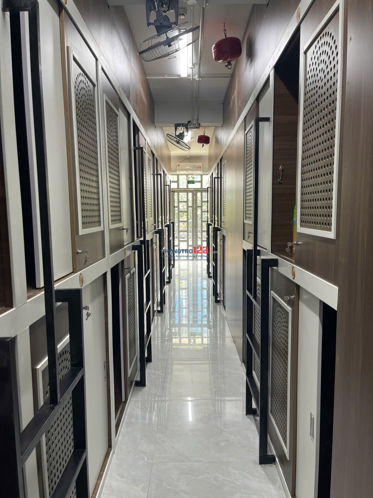 Sleepbox new 100% - Thang Máy Gần ĐH Ngân Hàng, SPKT, CĐ Công Thương