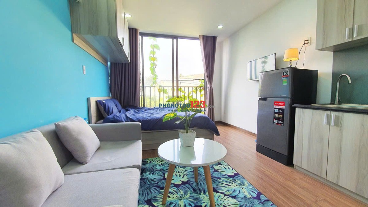 PHÒNG TRỌ BÌNH THẠNH FULL NỘI THẤT BAN CÔNG THOÁNG MÁT 35m2 GẦN NGÃ TƯ HÀNG XANH, ĐH HIU,UEF, HUTECH