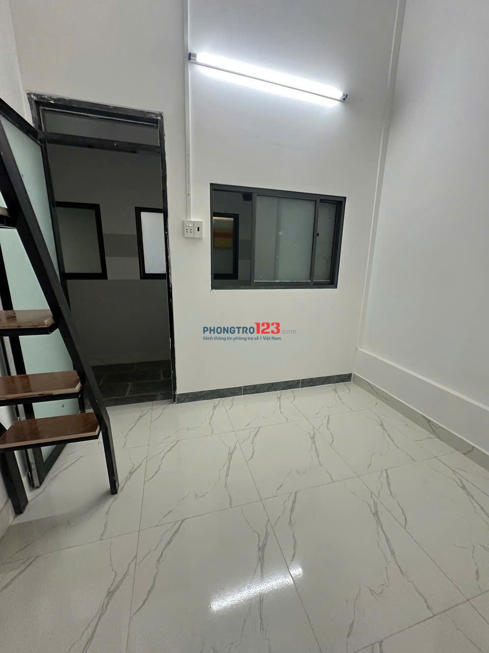 Phòng cho thuê ngay vòng xoay Phạm Văn Đồng giám chỉ từ 2xxx