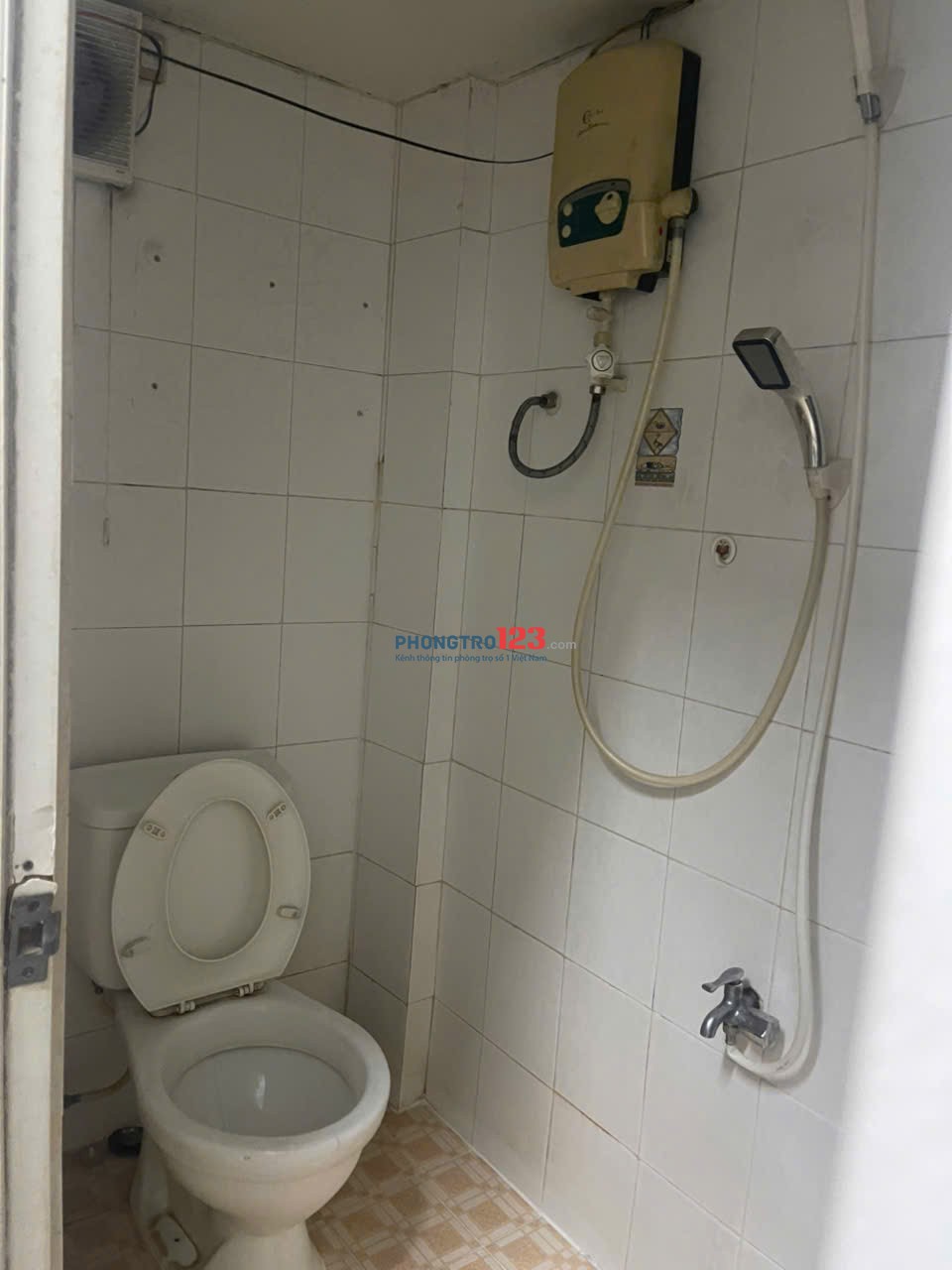 Chung cư 590 CMT8, Quận 3: 80m2, 2p ngủ, NTCB, 9 triệu