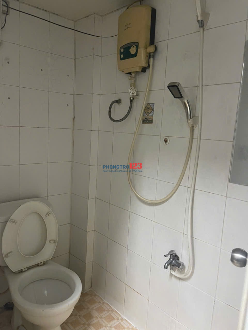 Chung cư 590 CMT8, Quận 3: 80m2, 2p ngủ, NTCB, 9 triệu