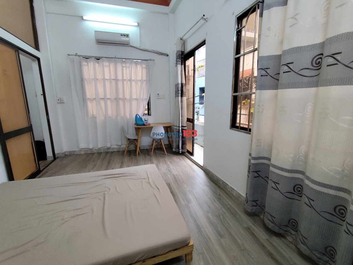 CHDV 1PN tách bếp ban công cửa sổ-Ng Trọng Tuyển PN