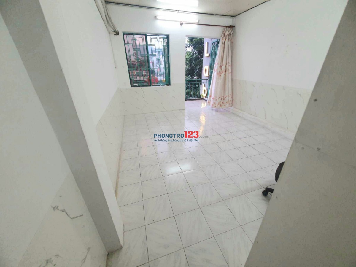 Căn Hộ Studio Ban Công - View Landmark - Điện Biên Phủ - Gần ĐH Hồng Bàng