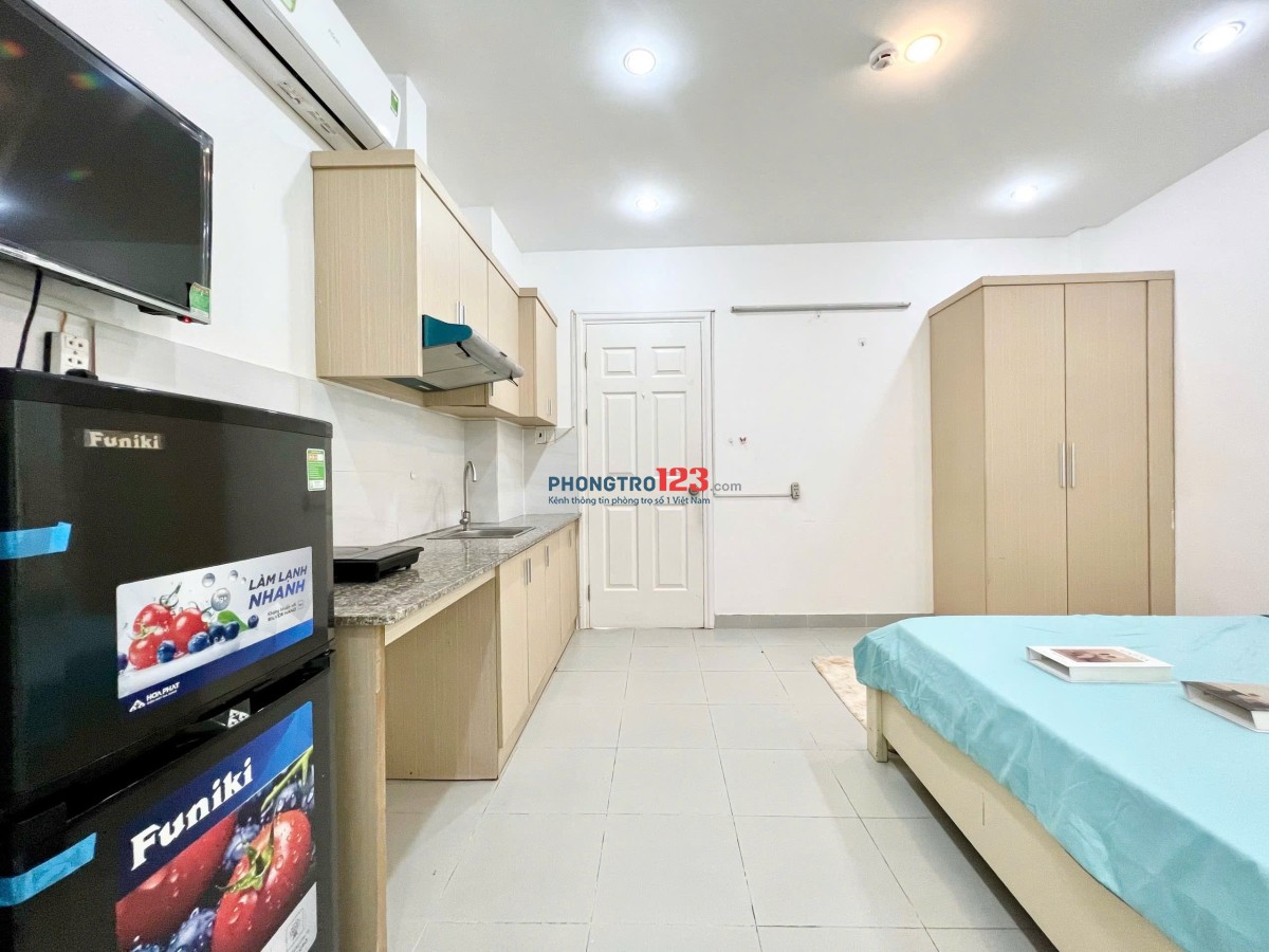 Cho Thuê Phòng Phú Nhuận giáp Q3, full nội thất, thang máy giá chỉ 5.5 triệu