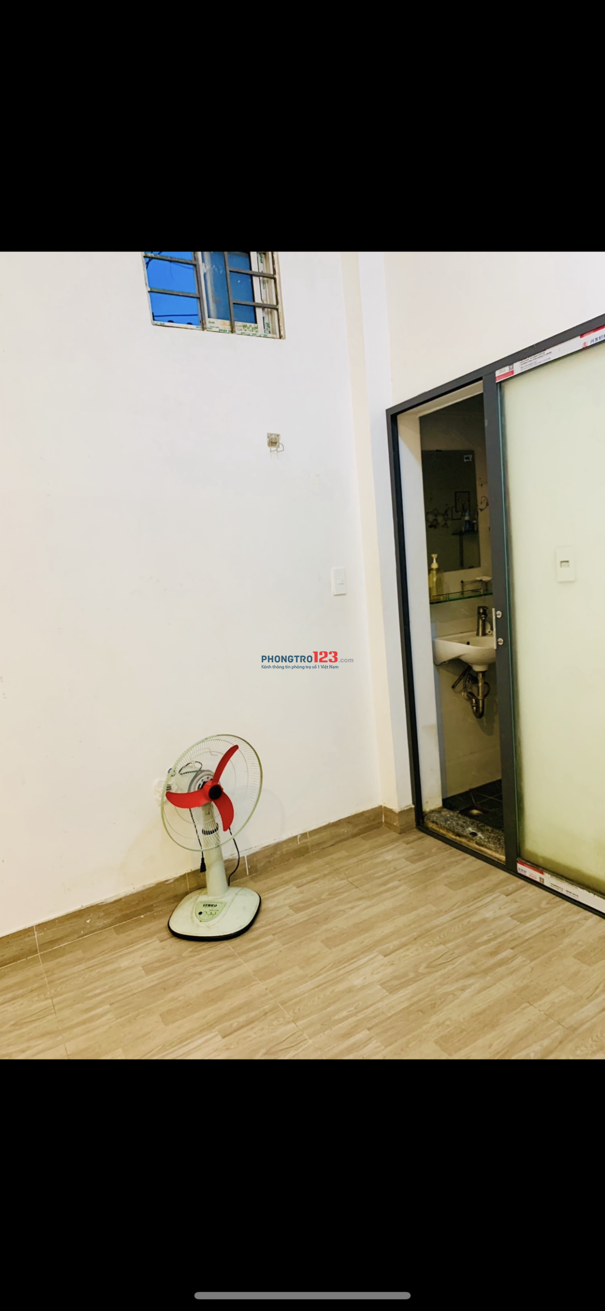 PHÒNG Y HÌNH MỚI XAY HUYNH THIEN LỘC GIAO KÊNH TAN HOA KẾ BÊN ĐH VĂN HIẾN