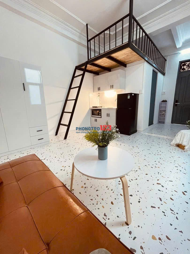 Phòng Trọ Gác Rộng Cửa Sổ Thoáng Bạch Đằng Bình Thạnh Gần Hàng Xanh Nguyễn Gia Trí Ngoại Thương GTVT