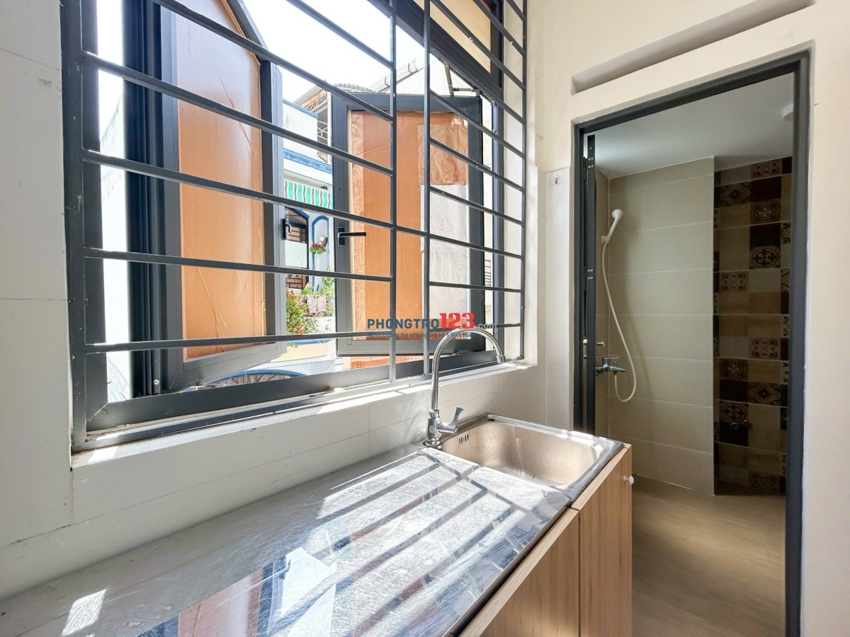 Cho Thuê Phòng Ban công Phú Nhuận gần Phan Xích Long, full nội thất