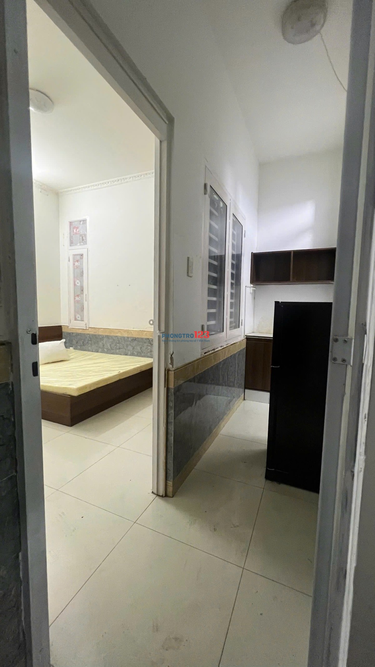 Chính chủ cho thuê phòng full nội thất tách bếp cực rộng giá rẻ 3tr5