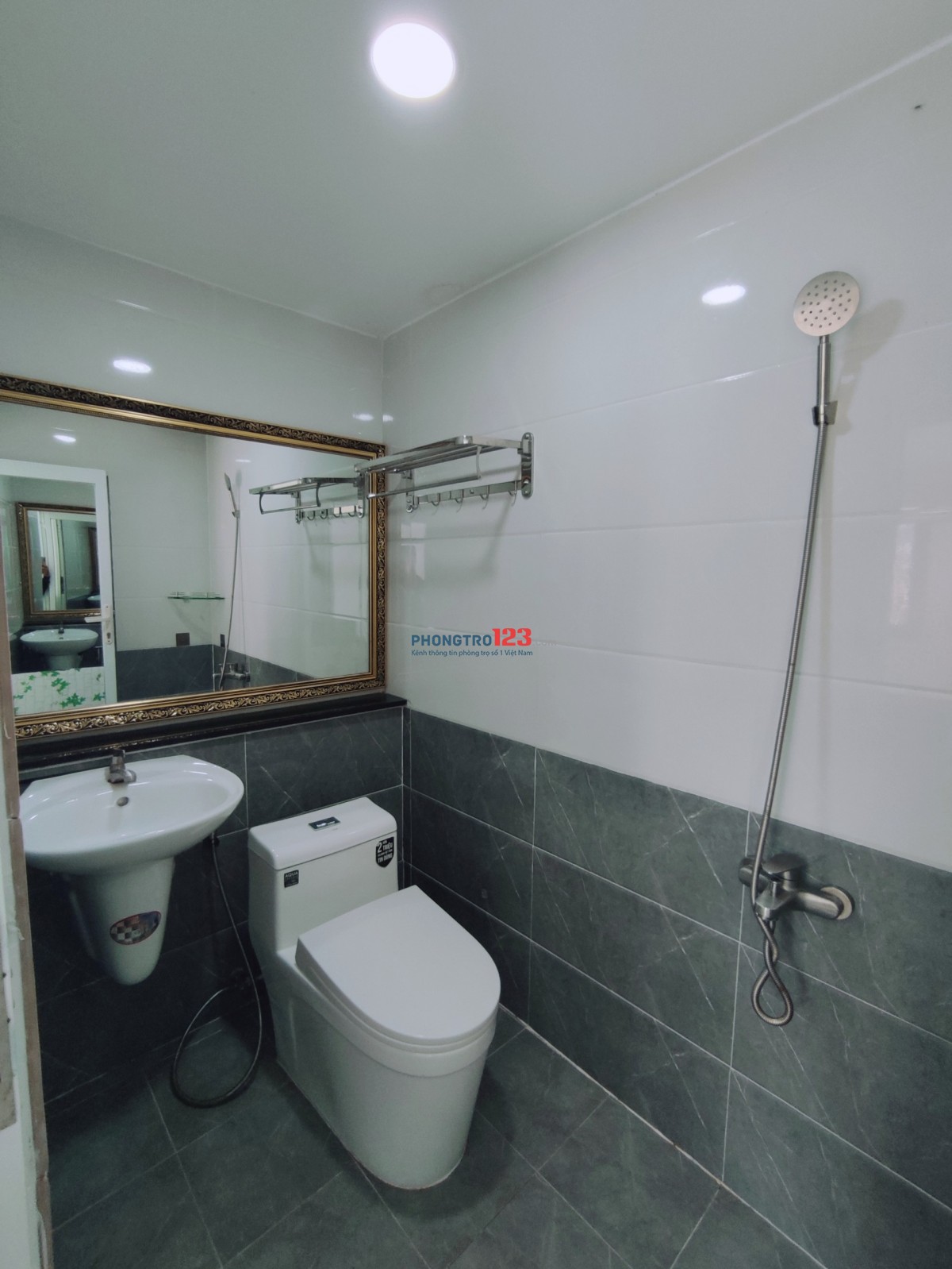 PHÒNG CỬA SỔ LỚN FULL TIỆN NGHI GẦN CHỢ TÂN MỸ Q.7