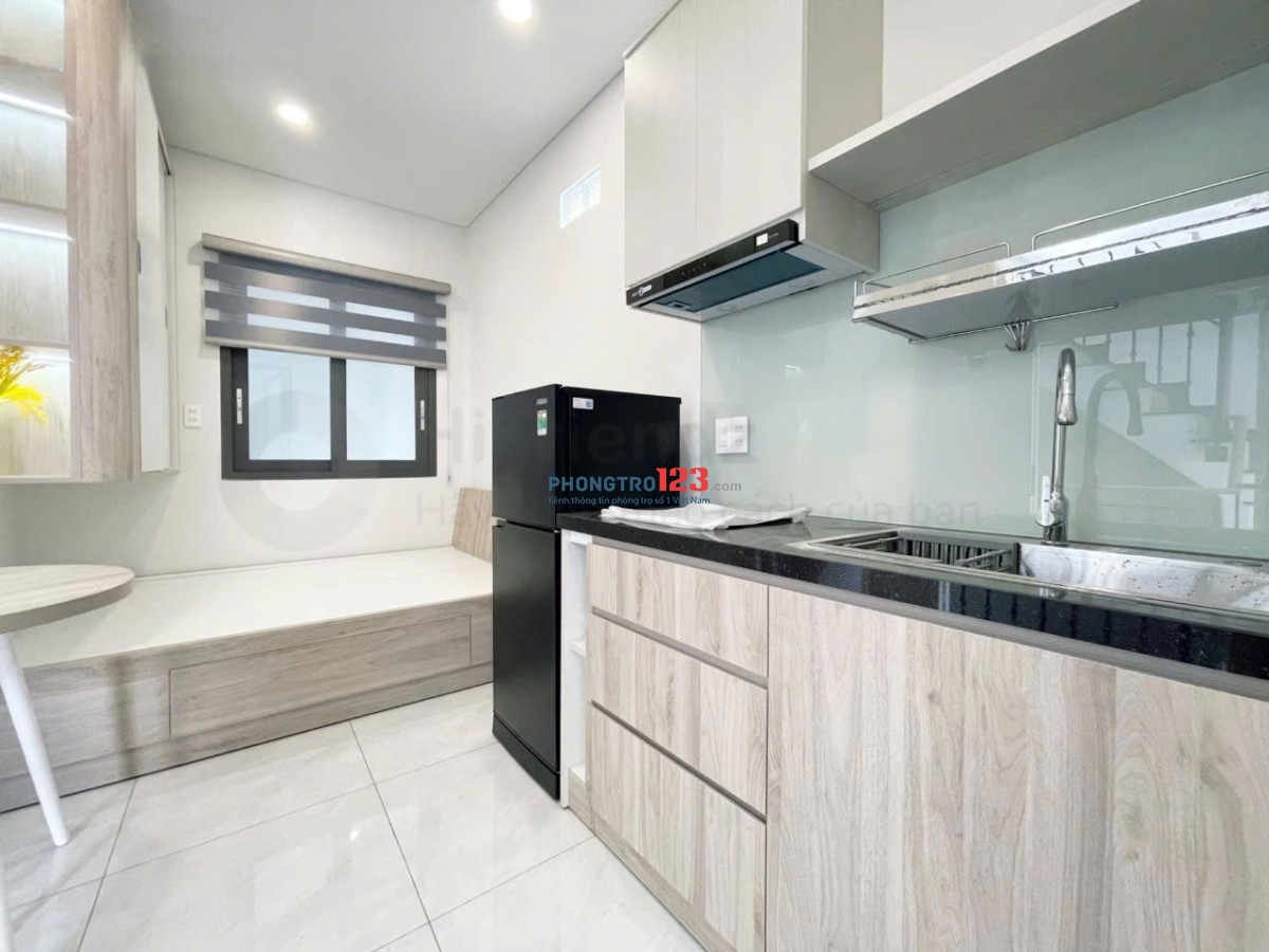 Cho thuê căn hộ có thang máy giá rẽ - chợ Bà Chiểu - khu Phan Xích Long - cầu Bông