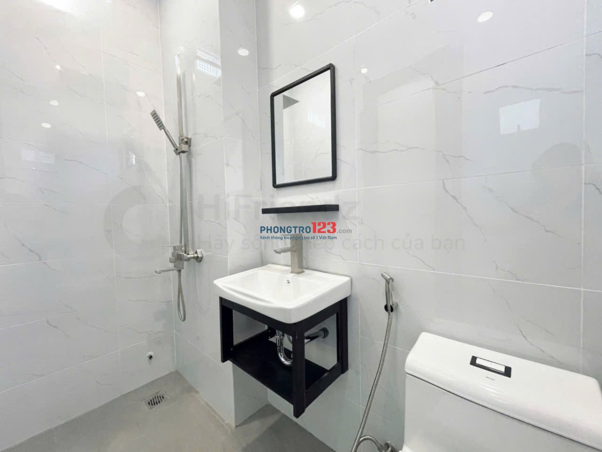 Cho thuê căn hộ có thang máy giá rẽ - chợ Bà Chiểu - khu Phan Xích Long - cầu Bông