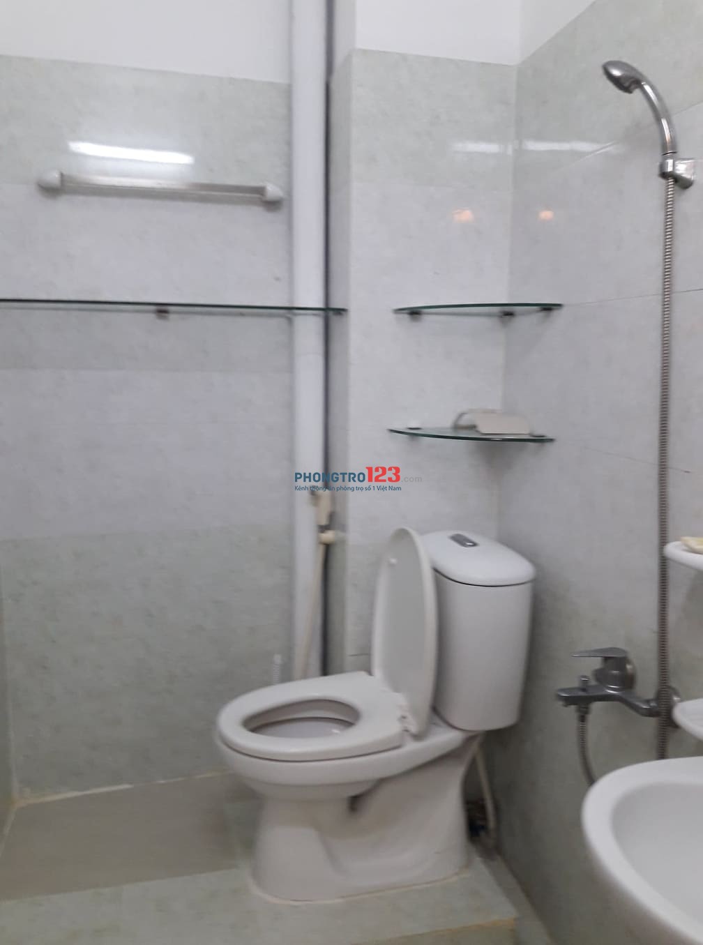 Phòng quận 10 diện tích 24 m2. giờ TD,thoáng mát, đủ đồ đạc,