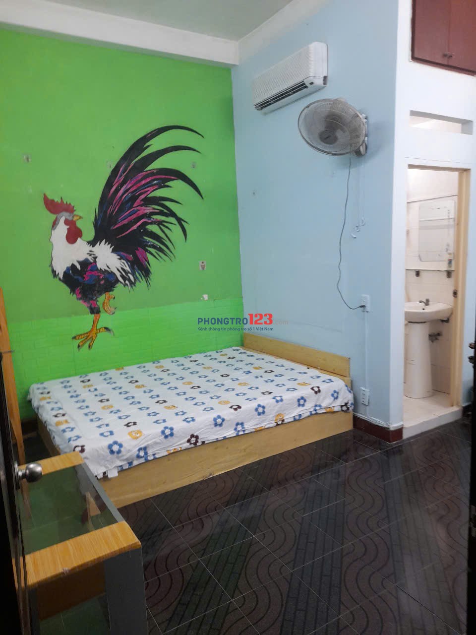 Phòng quận 10 diện tích 24 m2. giờ TD,thoáng mát, đủ đồ đạc,