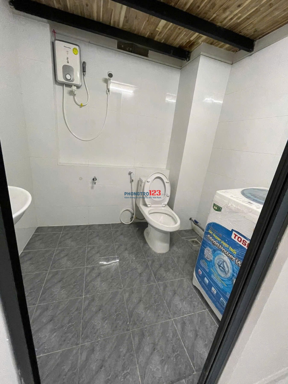 PHÒNG TRỌ SINH VIÊN GÁC RỘNG CỬA SỔ TRỜI - BẠCH ĐẰNG, BÌNH THẠNH GẦN ĐH HUTECH,ĐH GIAO THÔNG VẬN TẢI