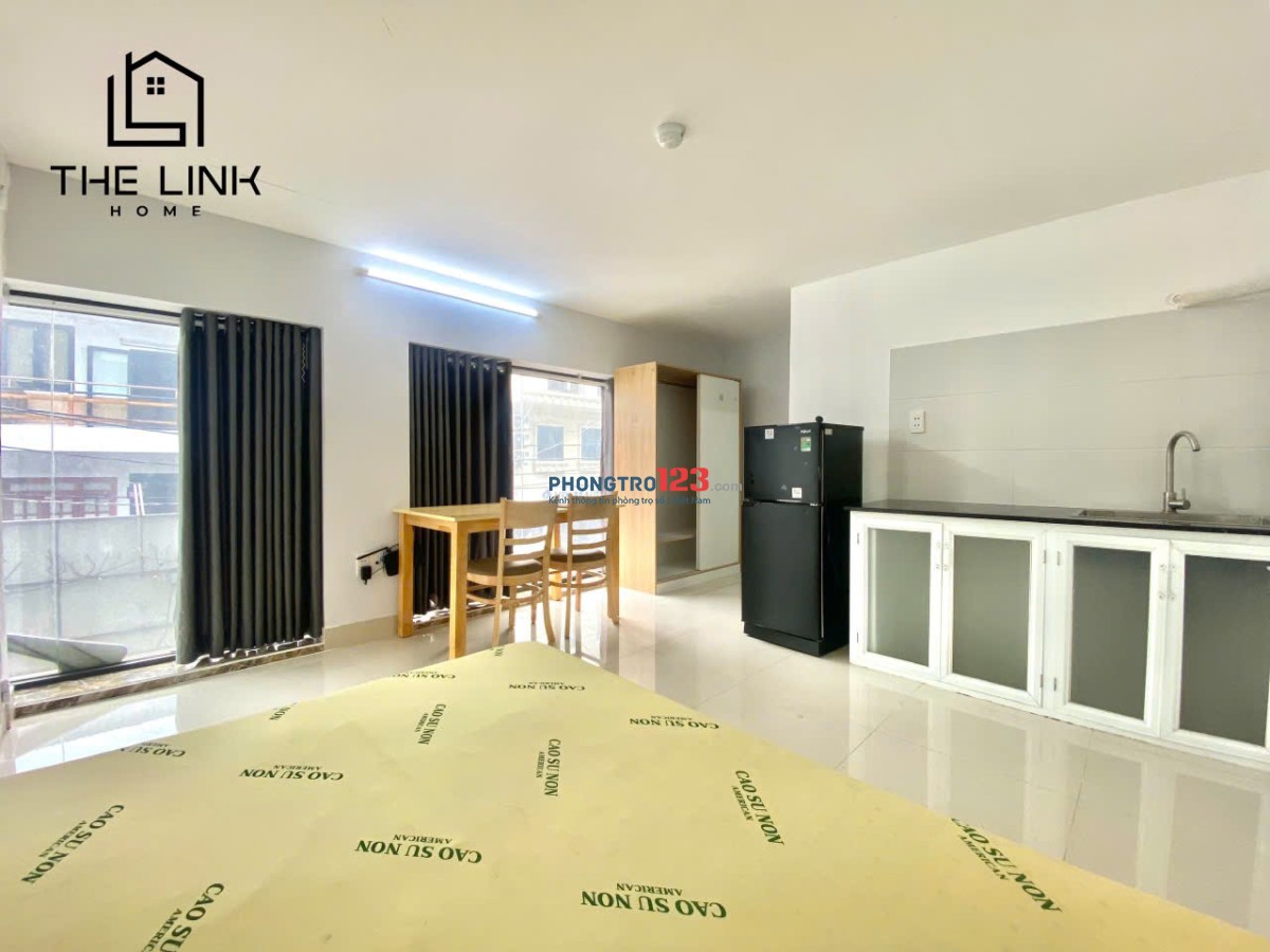 TRỌ BÌNH THẠNH GẦN NGÃ TƯ HÀNG XANH Q3, Q2 STUDIO 32m2 CỬA SỔ SÁNG Ở UNG VĂN KHIÊM - BÌNH THẠNH