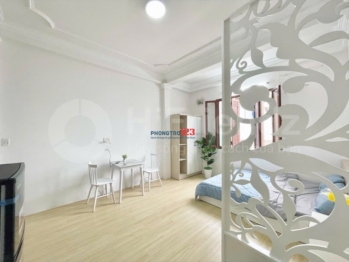 Cho Thuê Phòng Bình Thạnh Rộng 35m2, Tách bếp, Cửa sổ lớn gần Ngã Tư Hàng Xanh, Ngoại Thương