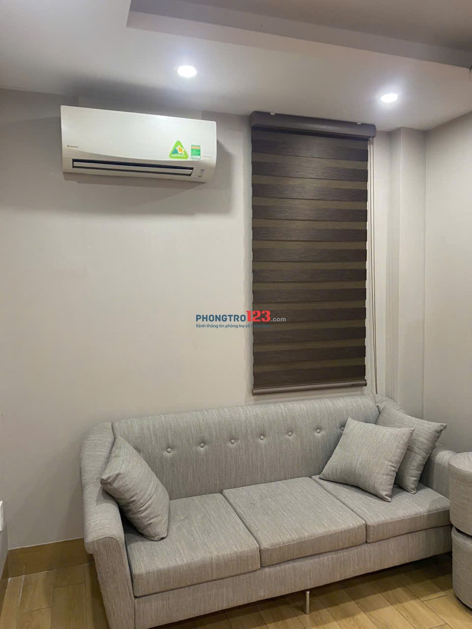 Cho thuê Căn hộ Apartment 1N1K tại ngõ 294 Kim Mã, Ba Đình. Ngõ nông rộng ô tô vào nhà. Chỉ 10tr