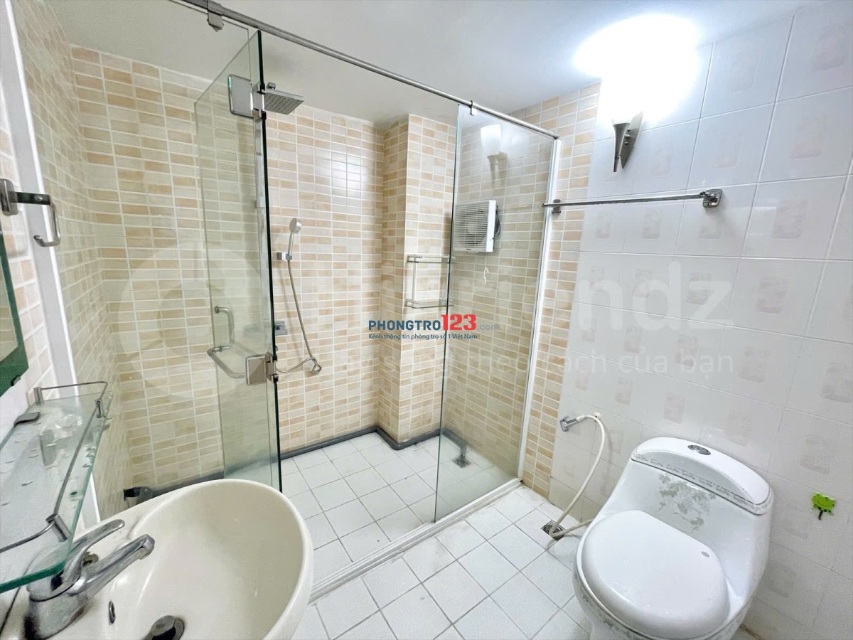 Cho Thuê Phòng Bình Thạnh Rộng 35m2, Tách bếp, Cửa sổ lớn gần Ngã Tư Hàng Xanh, Ngoại Thương