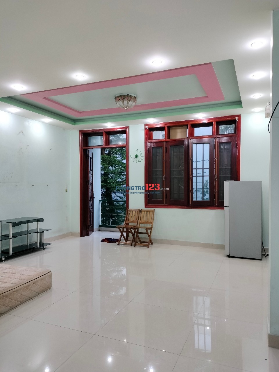 Phòng trọ PTH 35m2 gần chợ Phú Lợi 2 giờ giấc tự do