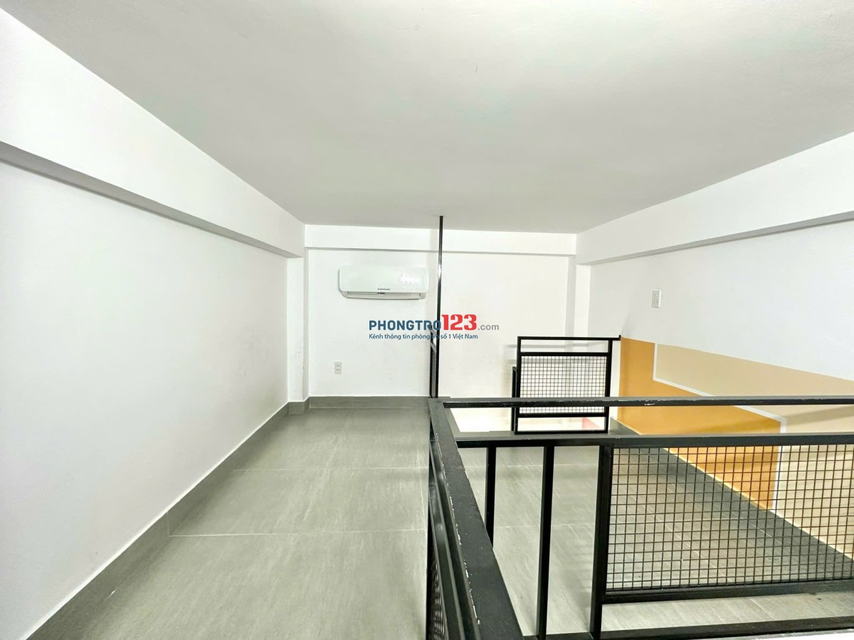 Phòng trọ Cực Rộng, Gác Cao m8, Full nội thất. Ở được 3-4 người. Ban công thoáng gần Mai Chí Thọ