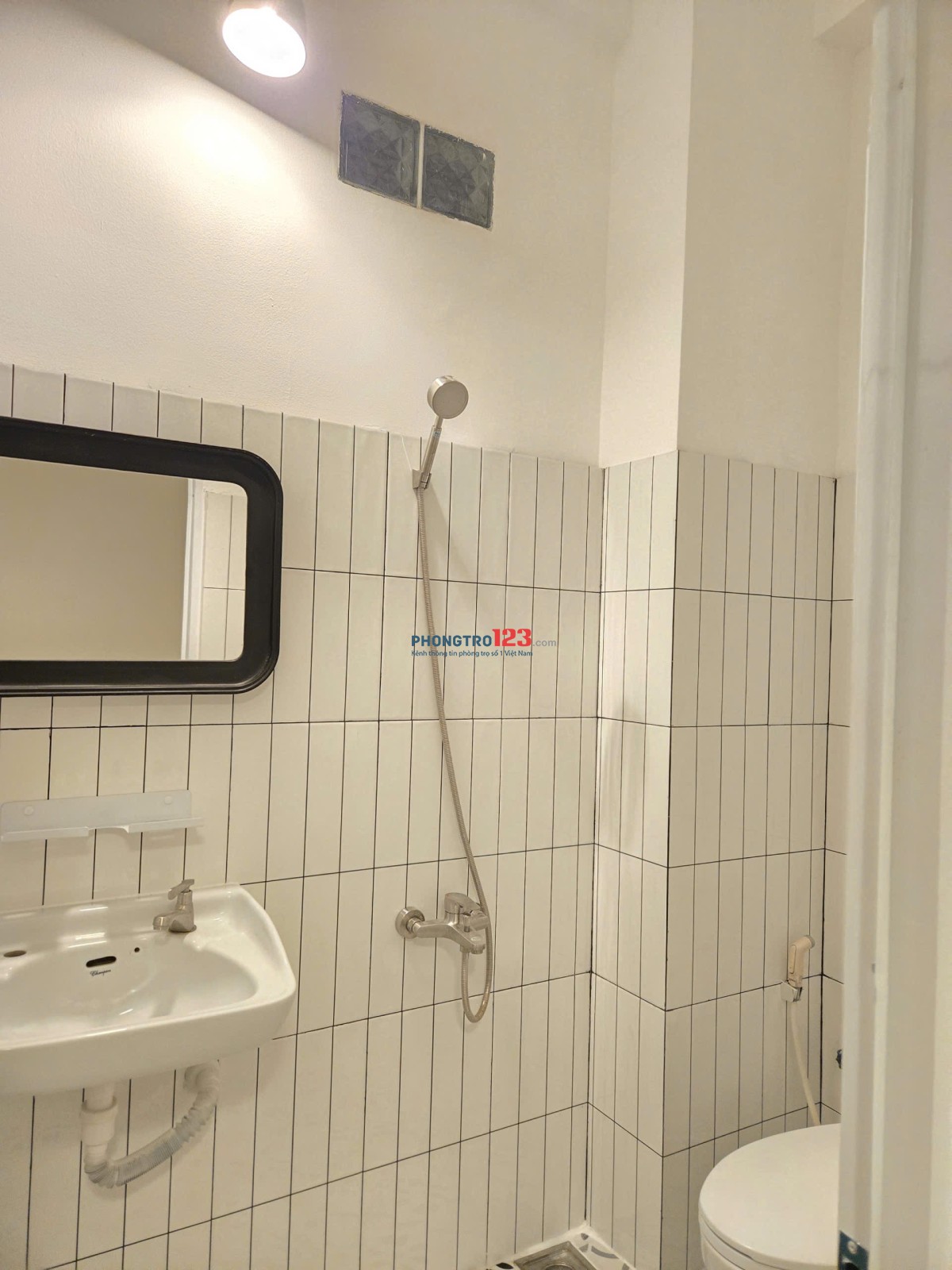 Cho thuê căn hộ mini bé bé xinh xinh ngay chợ Bà Chiểu - khu Phan Xích Long - cầu Bông