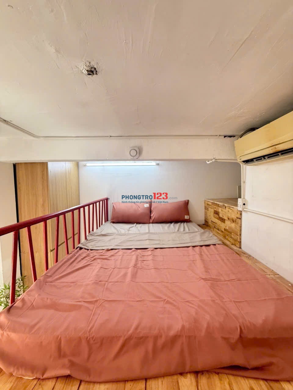 Phòng trọ cho thuê quận 1 - 212b nguyễn trãi - full nội thất có gác gần bến xe Sài Gòn