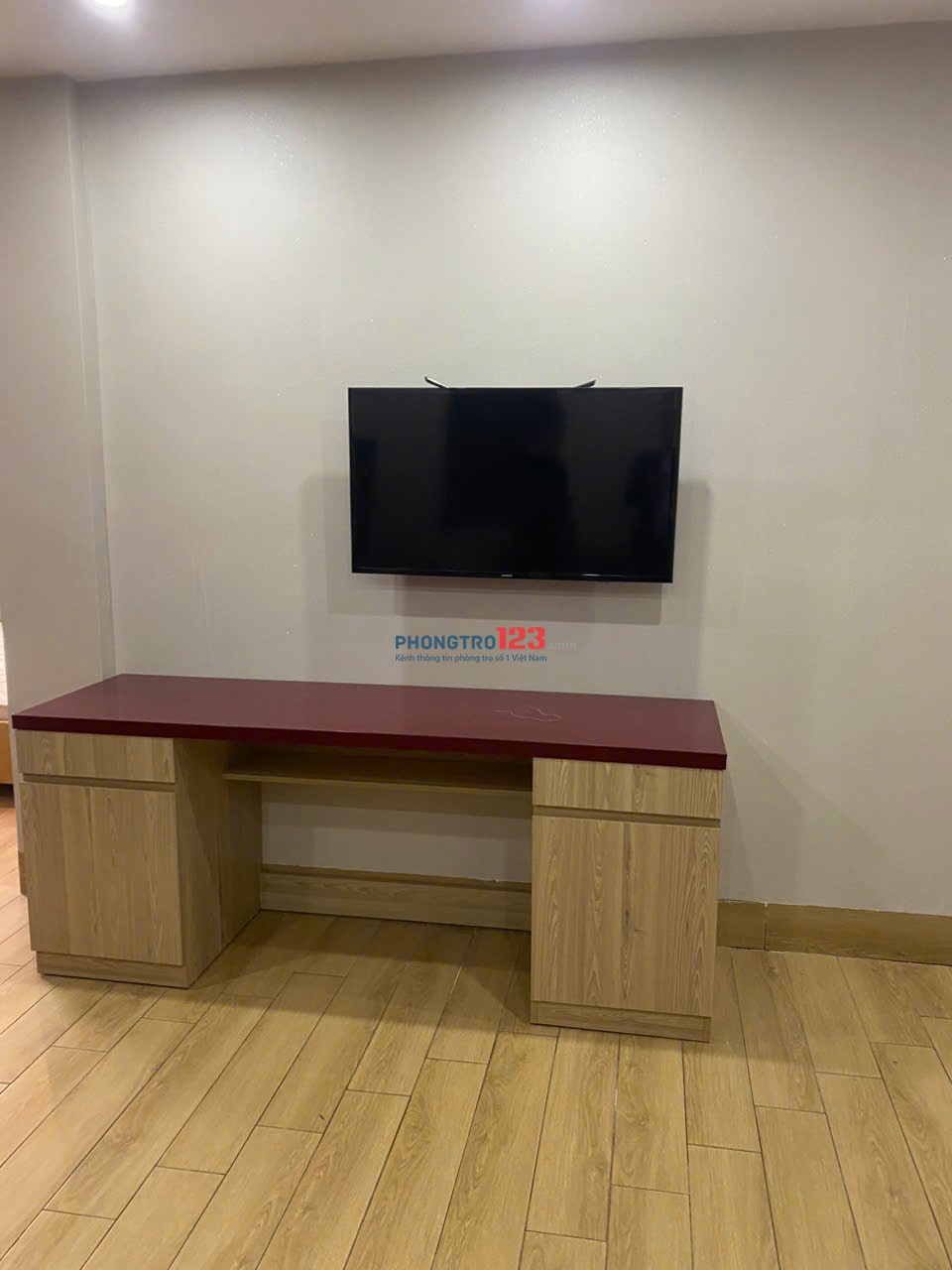 Cho thuê Căn hộ Apartment 1N1K tại ngõ 294 Kim Mã, Ba Đình. Ngõ nông rộng ô tô vào nhà. Chỉ 10tr