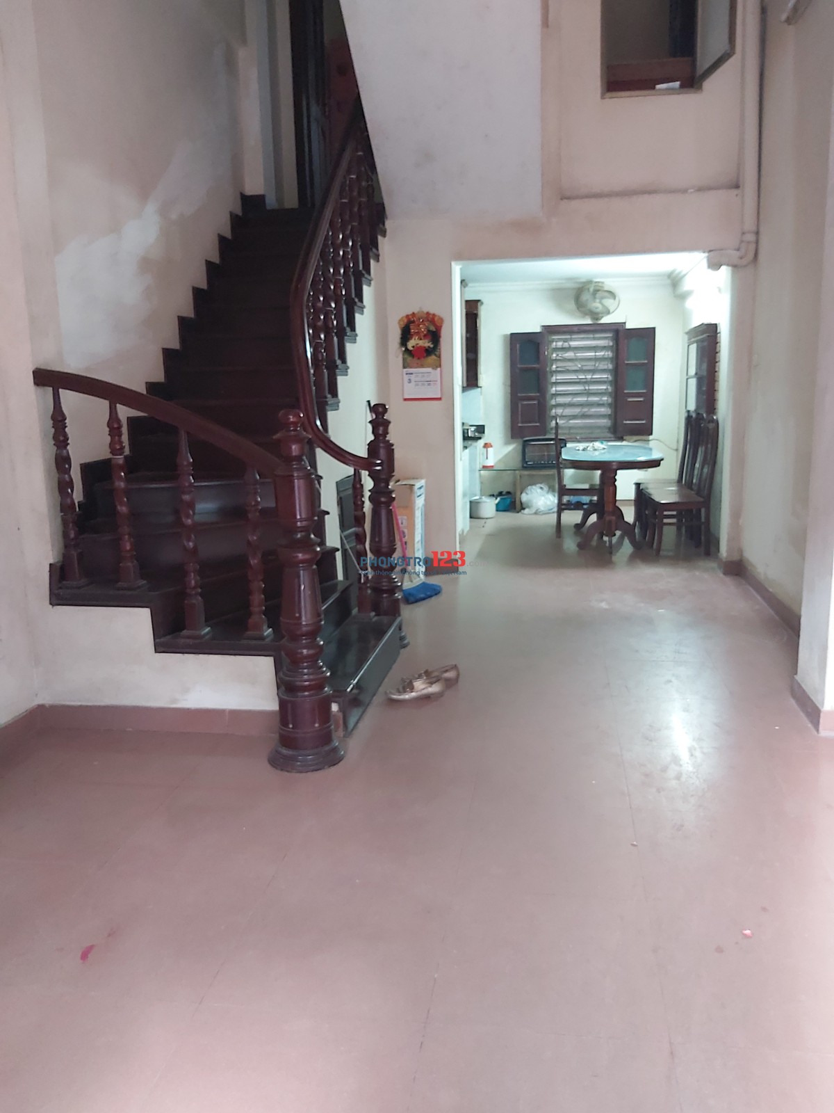 Cho thuê phòng, nhà riêng 3,5 tầng, ngõ 296 Minh Khai - HN, giá 2,5 tr/th