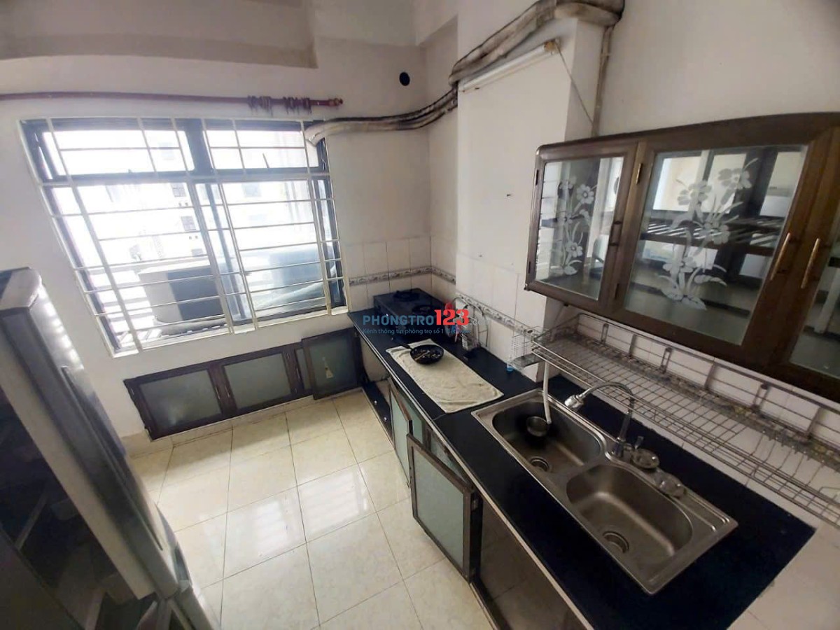 Chung cư An Dương Vương thang bộ), P8, Q5: 76m2, 2p ngủ, nT giá 9tr/