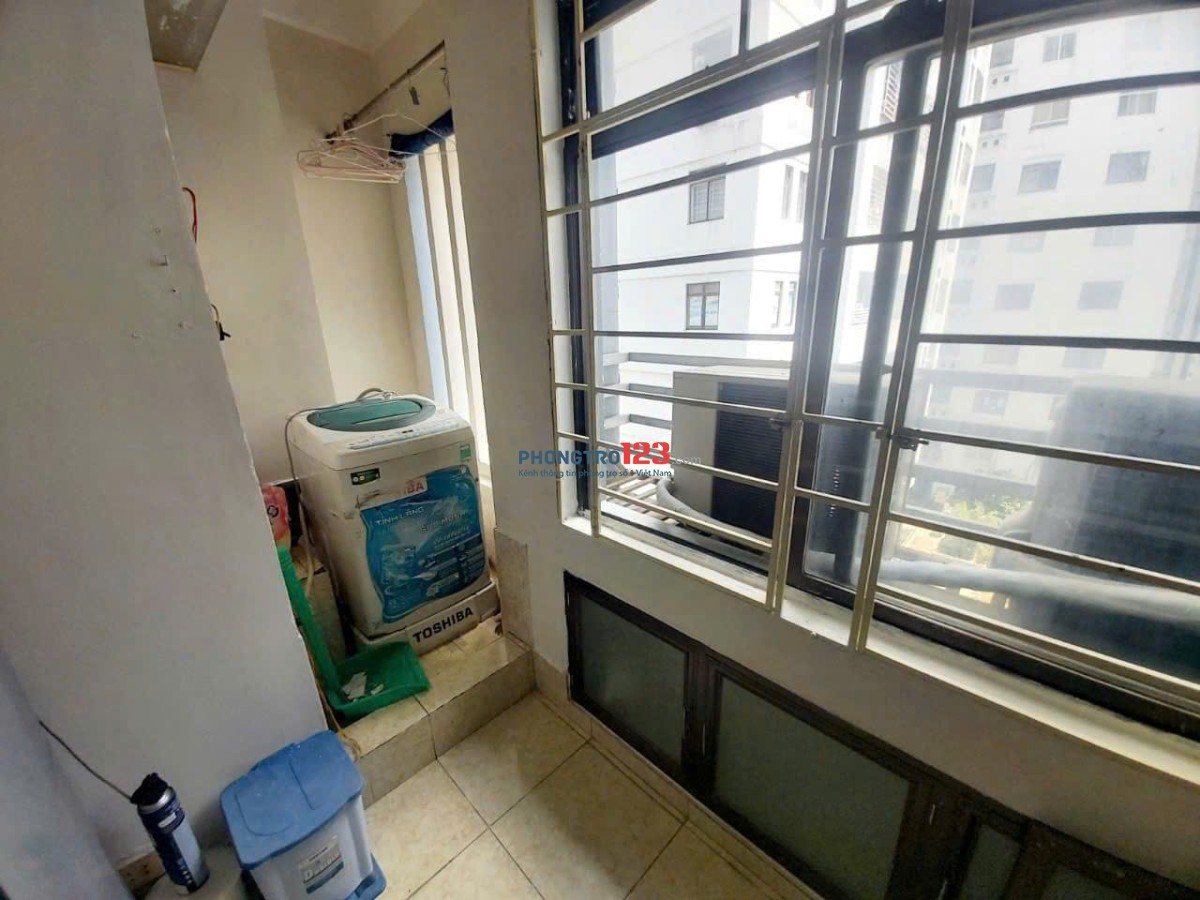 Chung cư An Dương Vương thang bộ), P8, Q5: 76m2, 2p ngủ, nT giá 9tr/