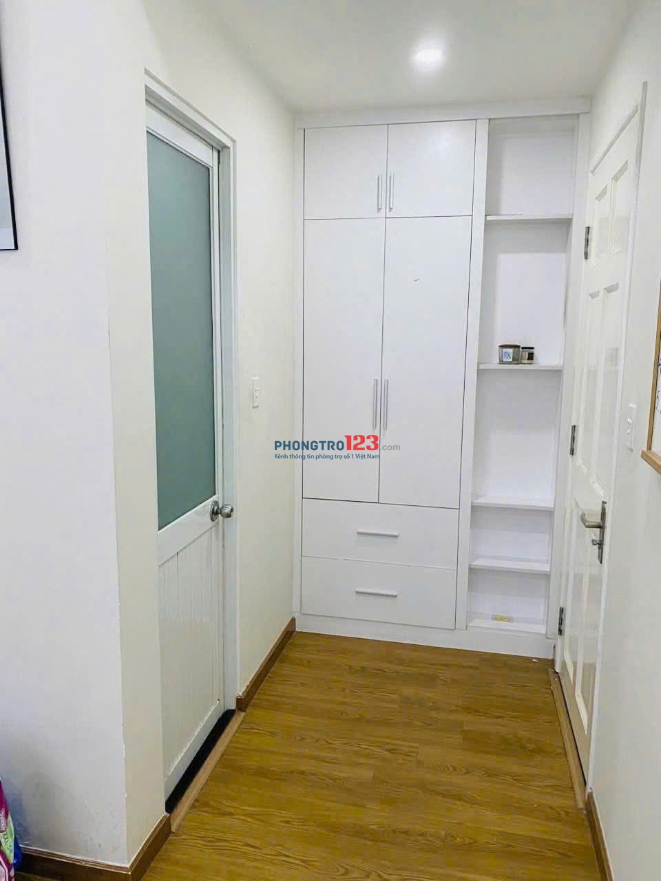 Chung cư Carillon 2, 2PN, 2WC, 70m2, 2PN, Căn góc, Nội thất, 11tr/th.