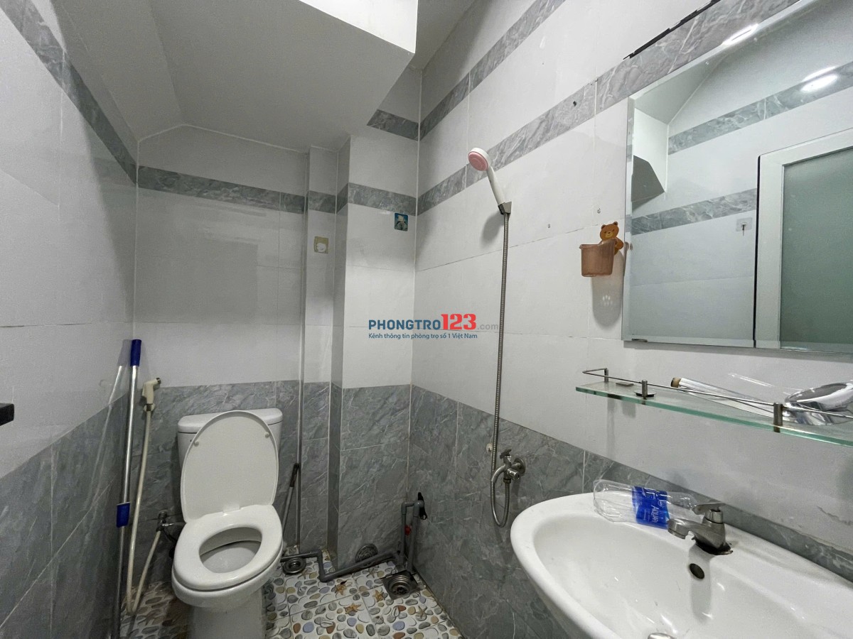 Pass phòng giá 4tr Điện 4kNước 100kPhí dv 150k