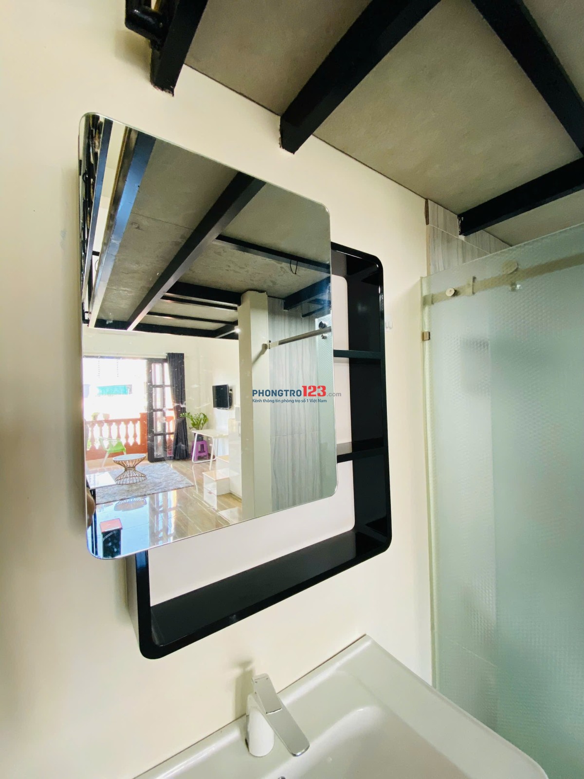 CHO THUÊ CĂN HỘ DUPLEX BAN CÔNG SANG XỊN MỊN NGAY TRUNG TÂM